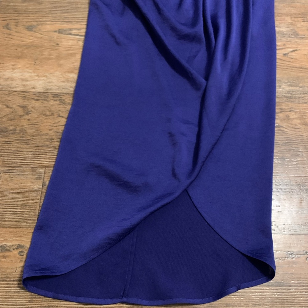 Dress - Picture 3 of 6